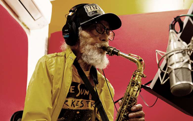 Marshall Allen, líder de la Sun Ra Arkestra, cumple cien años y publica su primer disco en solitario